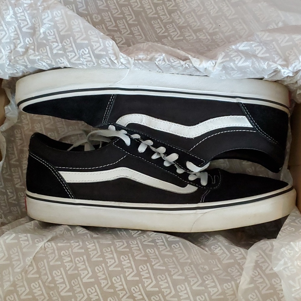 Black and White Men's Vans